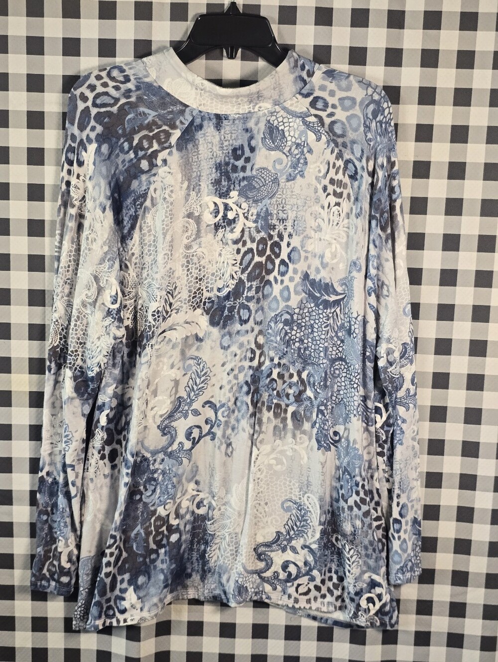 Chico's Blue White Animal Floral Print Tunic Top Long Sleeve Rayon Stretch XL